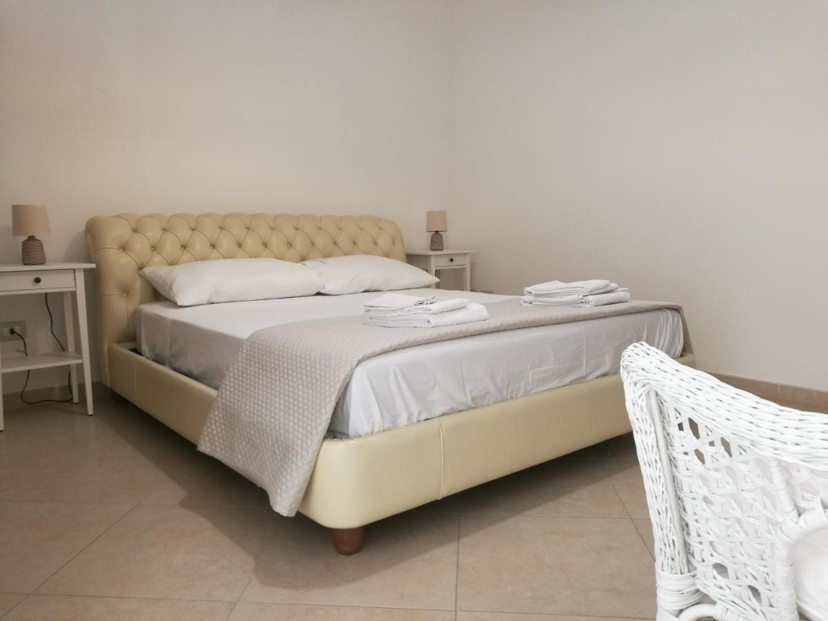 Serena GuestHouse Monopoli Extérieur photo